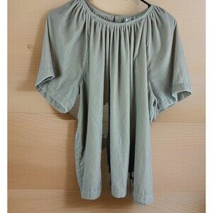 Old Navy Women’s Tan Velvet Top Button In Back Short Sleeve Size XL